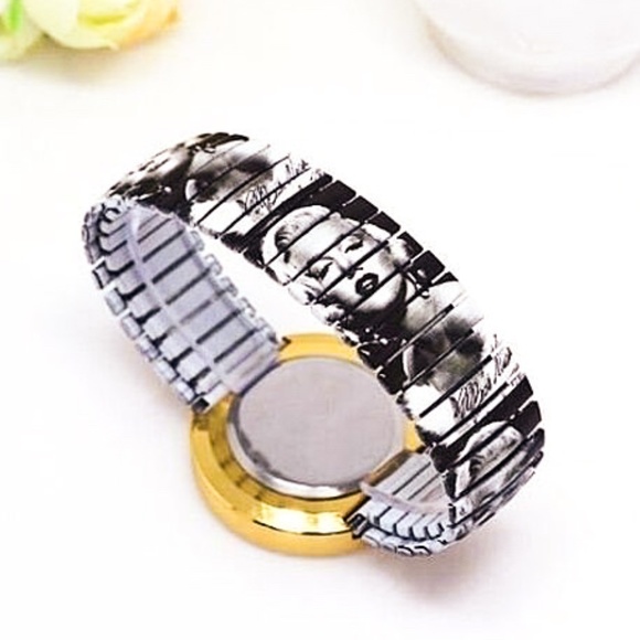 Rhinestone Marilyn Monroe Print Elastic Watch NWT - Picture 7 of 8